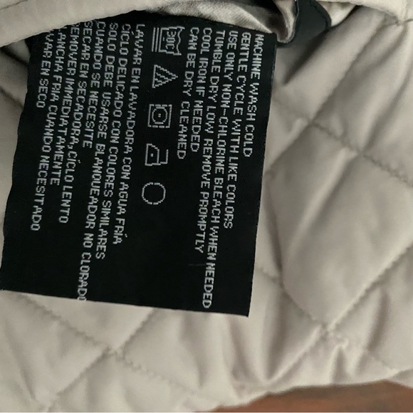 Reversible Vest from Weatherproof. Toupe like color - Picture 6 of 6